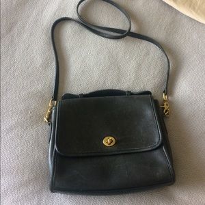 Vintage leather Coach Crossbody with strap